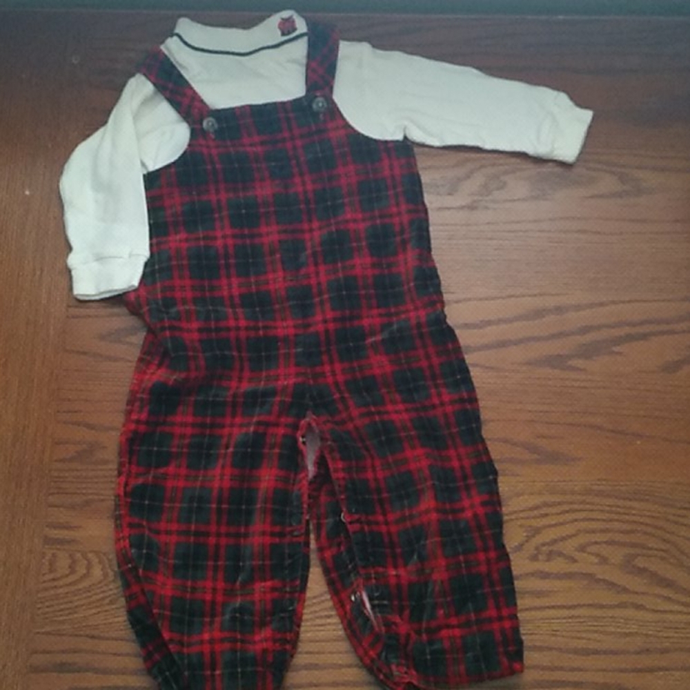 Adorable velvety feeling Christmas overall set